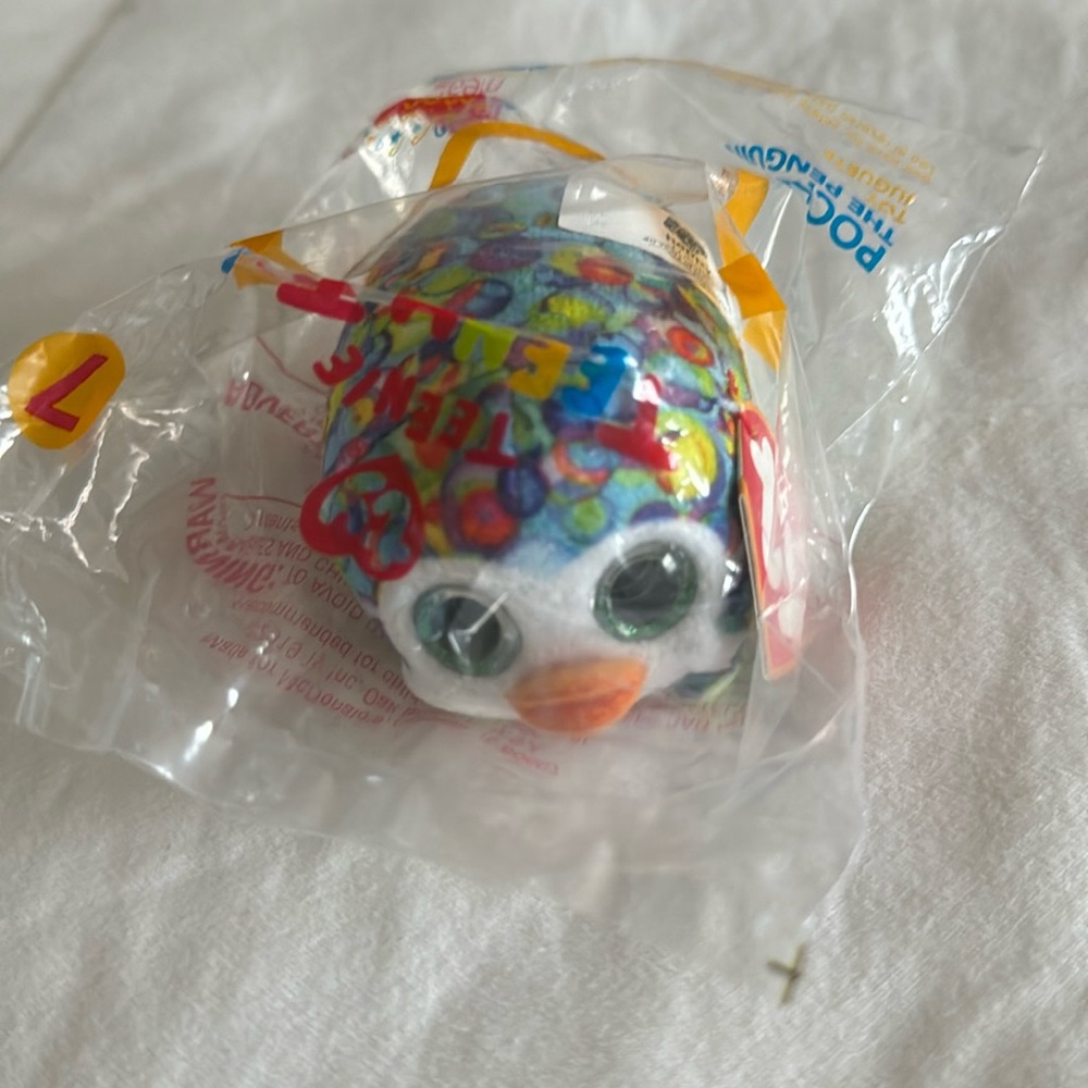 McDONALD's 2019 TY TEENIE TEENY TYS HAPPY MEAL TOY #7 POCKET THE PENGUIN (New)